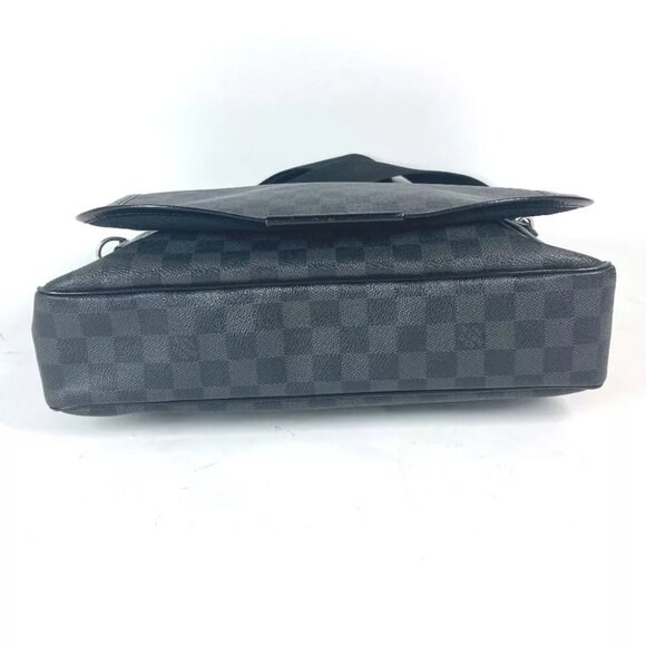 LOUIS VUITTON N41272 Damier Graphite Distrix MM Messenger Crossbody Shoulder Bag - Picture 13 of 13